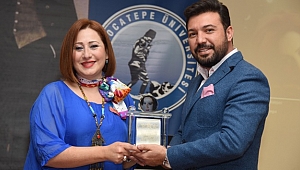 Yaşam Boyu Hizmet Ödülü soprano Birgül Su Ariç'e