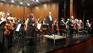 Konserde son dakika oyuncu değişikliği...