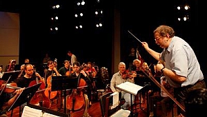 Alto Saksafon Konçertosunun solisti F. Günçer