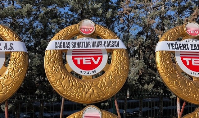 Ressam Turan Erol Ankara'da Toprağa Verildi