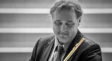 Flütist - Besteci Halit Turgay Artık Fransa'da...
