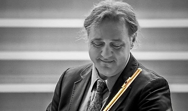 Flütist - Besteci Halit Turgay Artık Fransa'da...
