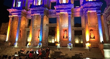 İki Festivalin Anatomisi :  MAKSAD ve İKSEV
