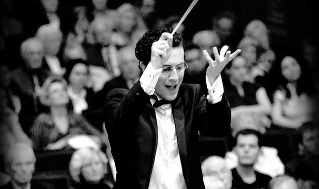 Şef C. C. Deliorman St. Petersburg Mariinsky'de