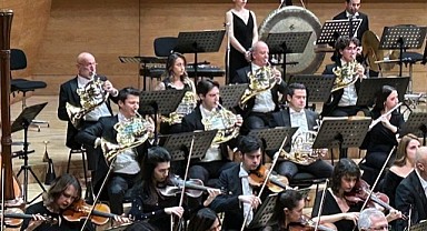 Mahler 5 ve Çıtasını Yükselten Şef
