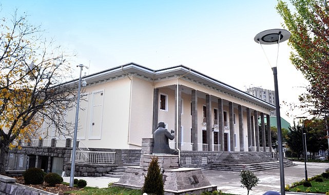 Devlet Çoksesli Korosu'ndan Ninniler..