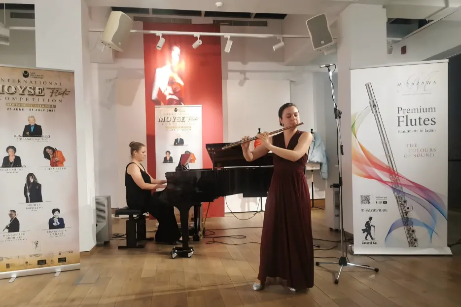 Flütist Ece Selin Yüksel’den Uluslararası Birincilik